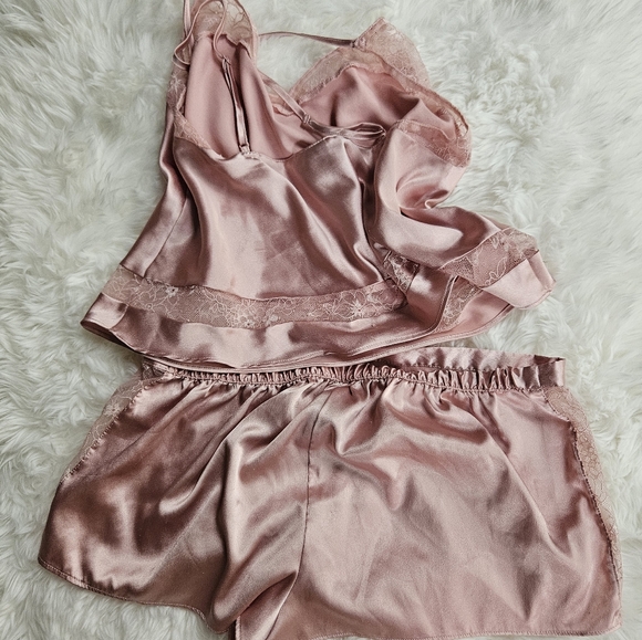 Small victorias secret pajama set - Picture 2 of 5